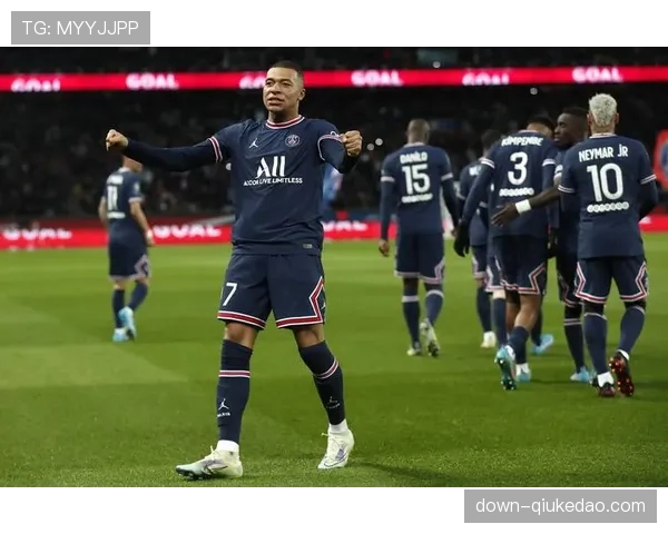 姆巴佩荣获欧洲金靴奖真情致谢巴黎圣日耳曼与昔日队友